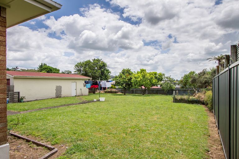 Photo of property in 240 Saint Marys Avenue, Te Awamutu, 3800