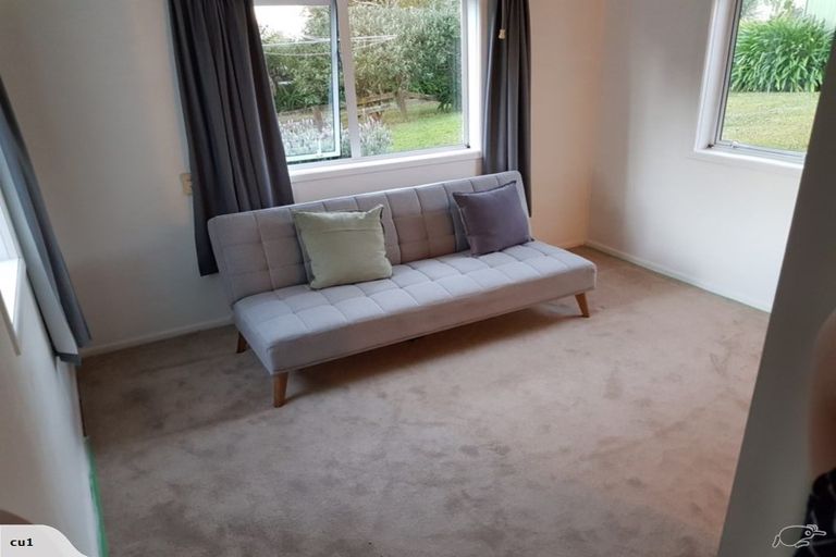 Photo of property in 92 Pleasant Road, Titirangi, Auckland, 0604