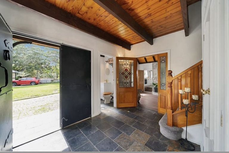 Photo of property in 68a Kaurilands Road, Titirangi, Auckland, 0604