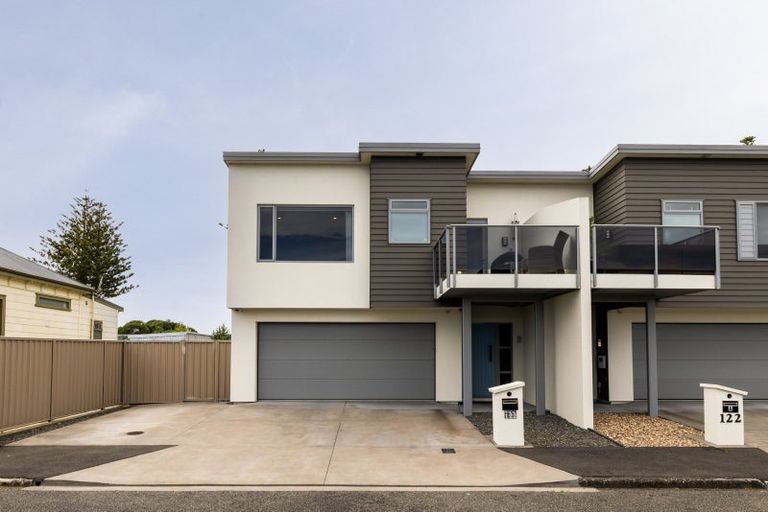 Photo of property in 122 Te Awa Avenue, Te Awa, Napier, 4110