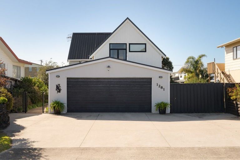 Photo of property in 1281 Papamoa Beach Road, Papamoa Beach, Papamoa, 3118