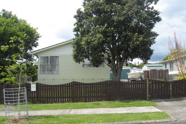 Photo of property in 28 Smedley Street, Manurewa, Auckland, 2102