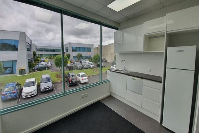 Photo of property in 100 Bush Road, Mosgiel, 9024