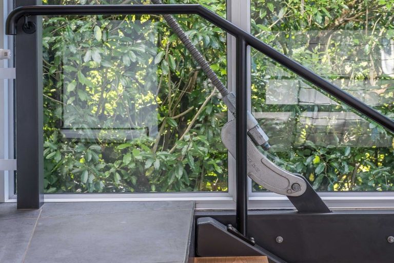 Photo of property in 64a Orangi Kaupapa Road, Northland, Wellington, 6012