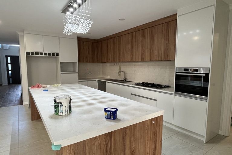 Photo of property in 22 Frisken Road, Flat Bush, Auckland, 2019