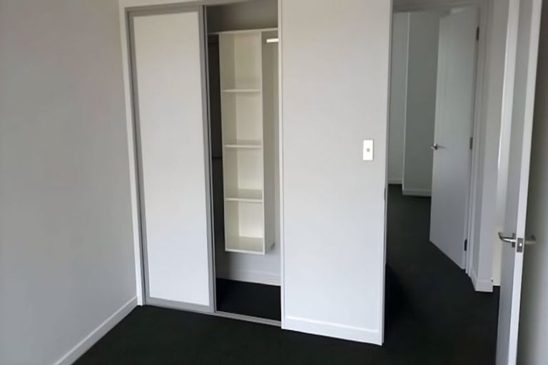Photo of property in 4/40 Brockworth Place, Riccarton, Christchurch, 8011