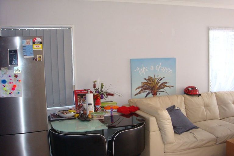 Photo of property in 21 Te Kanawa Crescent, Henderson, Auckland, 0610