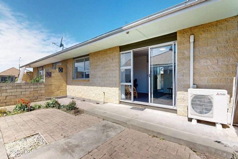 Photo of property in 2/24 Cox Street, Ashburton, 7700