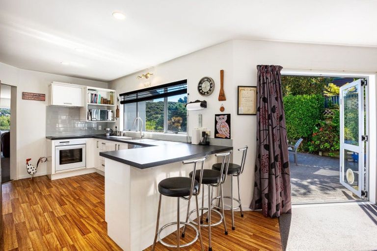 Photo of property in 56 Molyneux Close, Whitby, Porirua, 5024