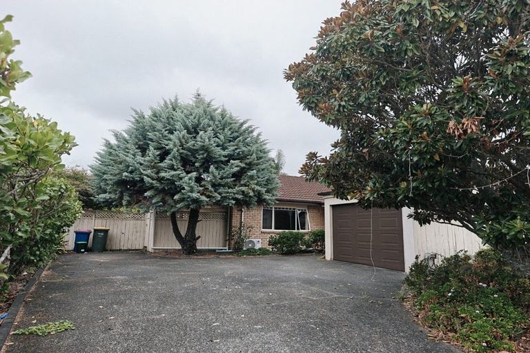 Photo of property in 14 Checkerberry Court, Henderson, Auckland, 0612