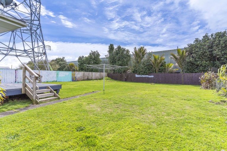 Photo of property in 10 Bland Place, Otara, Auckland, 2023