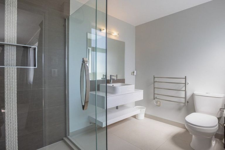 Photo of property in 18 Clutha Place, Wanaka, 9305