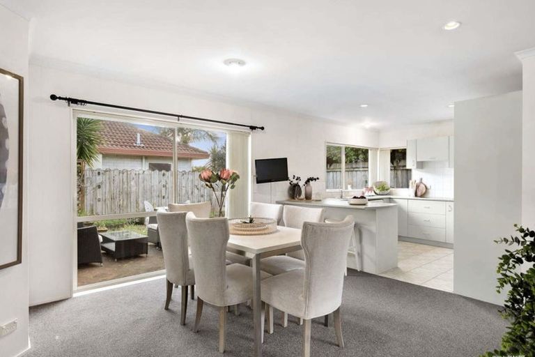 Photo of property in 1/11 Keswick Close, Northpark, Auckland, 2013