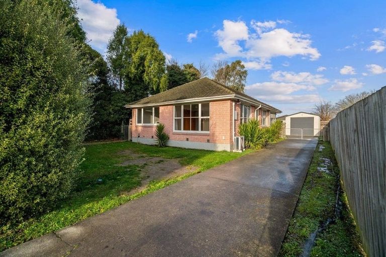 Photo of property in 17 Leicester Crescent, Hoon Hay, Christchurch, 8025