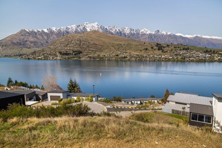 Photo of property in St Andrews Park, 12 Saint Mathews Place, Queenstown, 9300