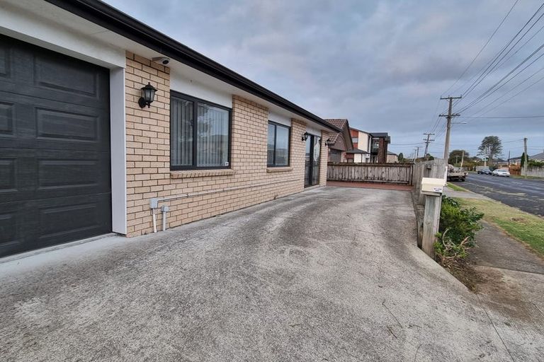 Photo of property in 24 Fitzroy Street, Papatoetoe, Auckland, 2104