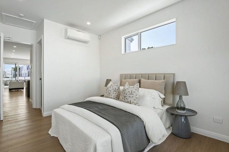 Photo of property in 4 Yellow Pear Lane, Karaka, 2578