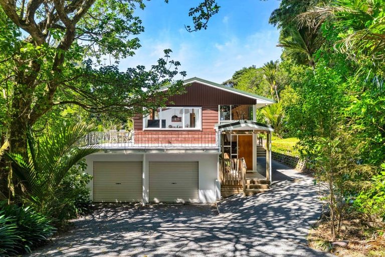 Photo of property in 260 School Road, Waimauku, 0881