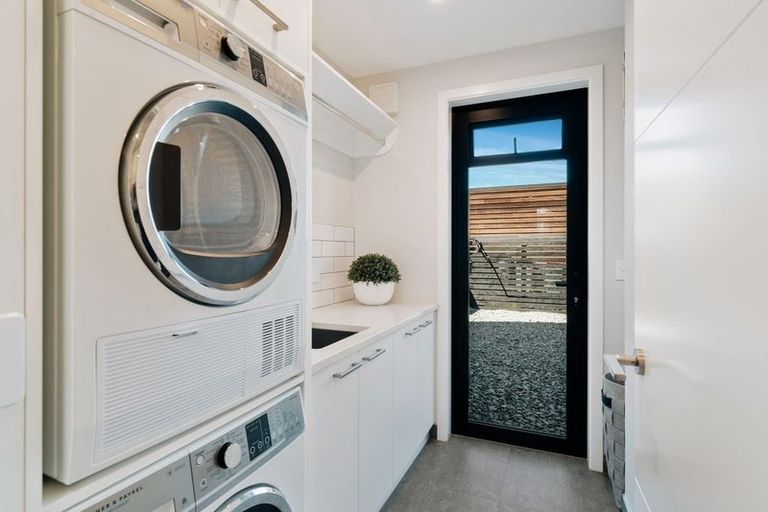 Photo of property in 47a Mcadam Drive, Jacks Point, Queenstown, 9371