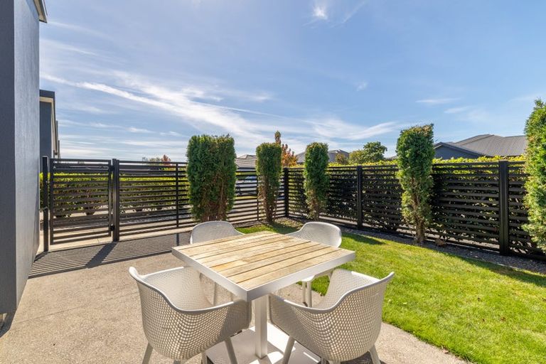 Photo of property in 15a Te Whenu Crescent, Marshland, Christchurch, 8083