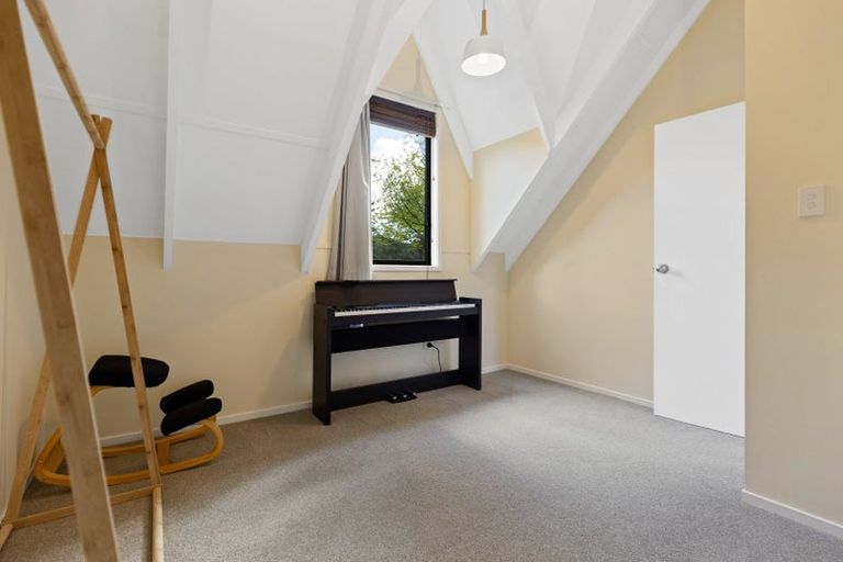 Photo of property in 14b South Lynn Road, Titirangi, Auckland, 0604