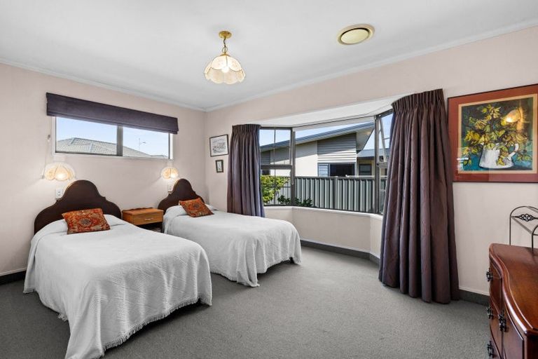 Photo of property in 128 Brookvale Road, Havelock North, 4130