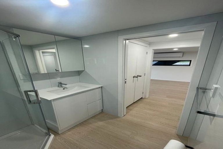 Photo of property in 36 White Heron Drive, Massey, Auckland, 0614
