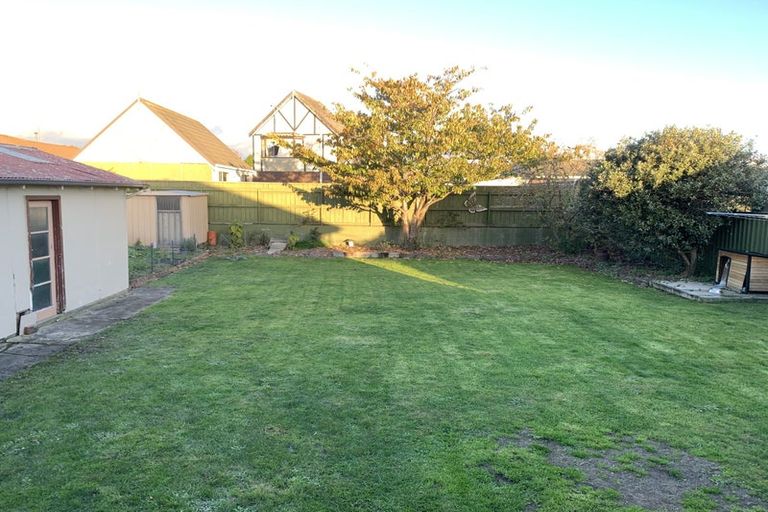 Photo of property in 20 Milton Street, Roslyn, Palmerston North, 4414