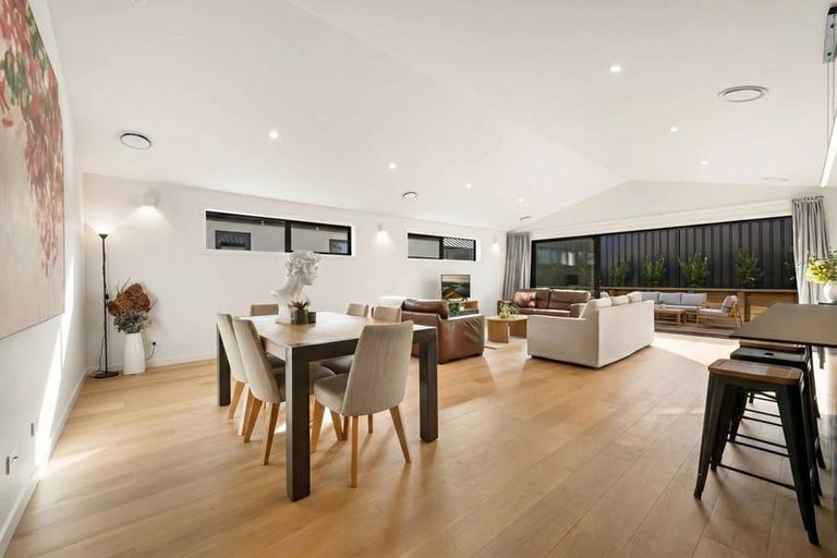 Photo of property in 10 Mason Street, Wanaka, 9305