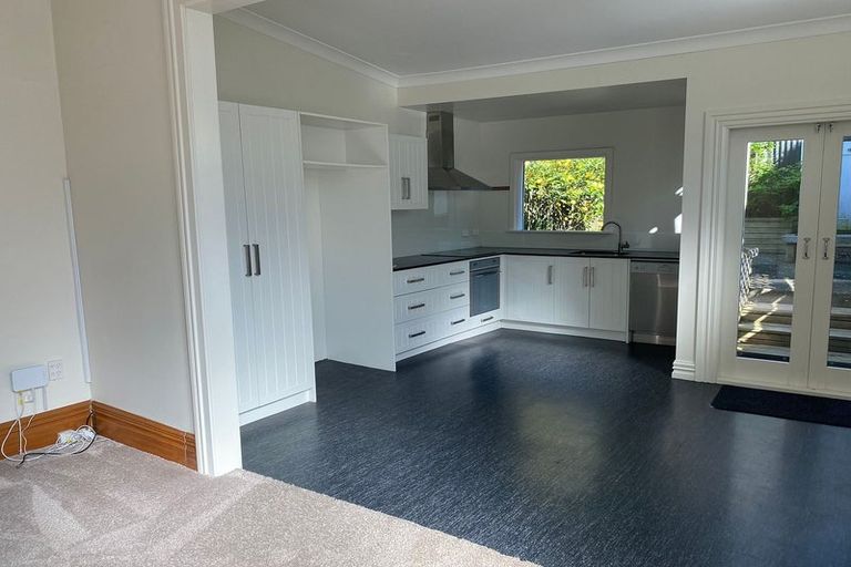 Photo of property in 5 Devon Street, Aro Valley, Wellington, 6021
