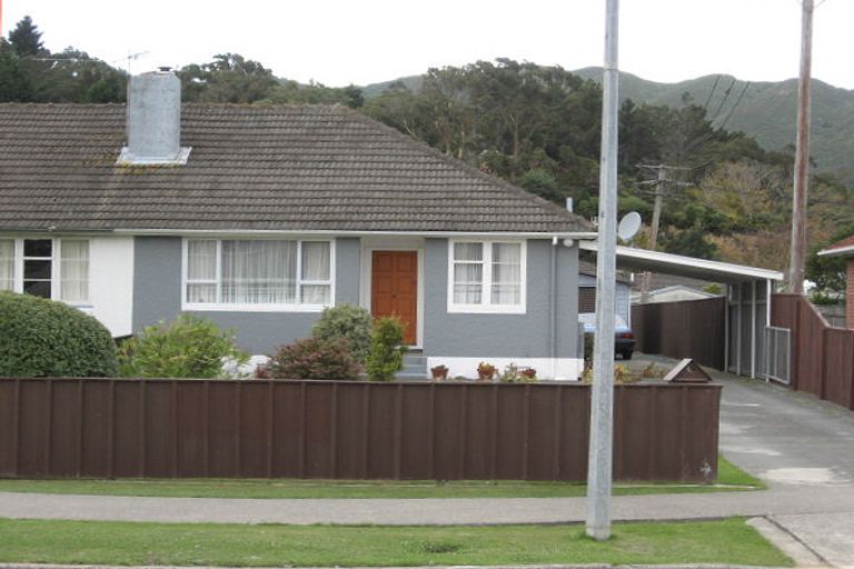 Photo of property in 78 Hewer Crescent, Naenae, Lower Hutt, 5011
