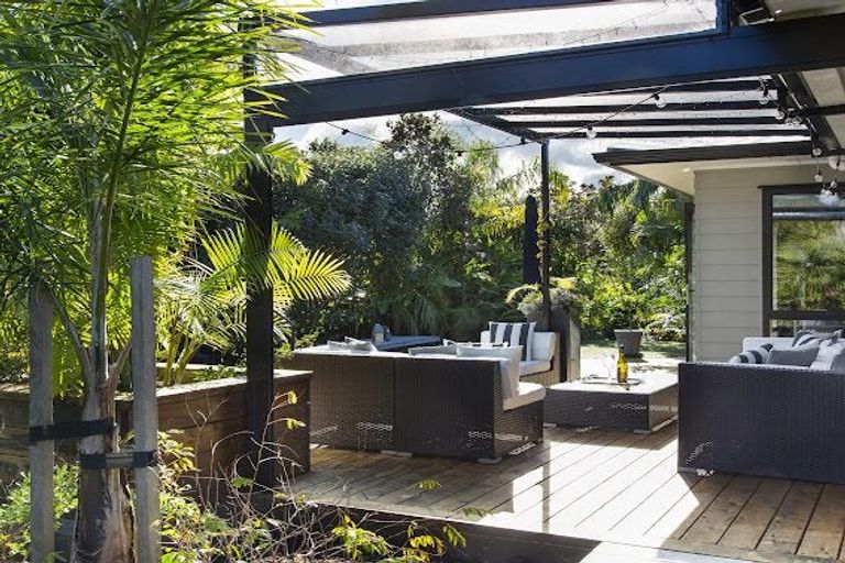 Photo of property in 20b Cambridge Road, Riverhead, 0820