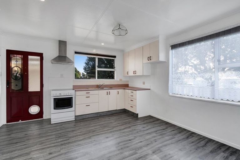 Photo of property in 16 Dillon Drive, Bell Block, New Plymouth, 4312