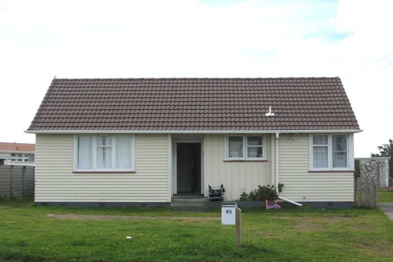 Photo of property in 51 Kowhai Street, Castlecliff, Whanganui, 4501