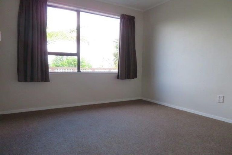 Photo of property in 92 Lord Street, Stokes Valley, Lower Hutt, 5019