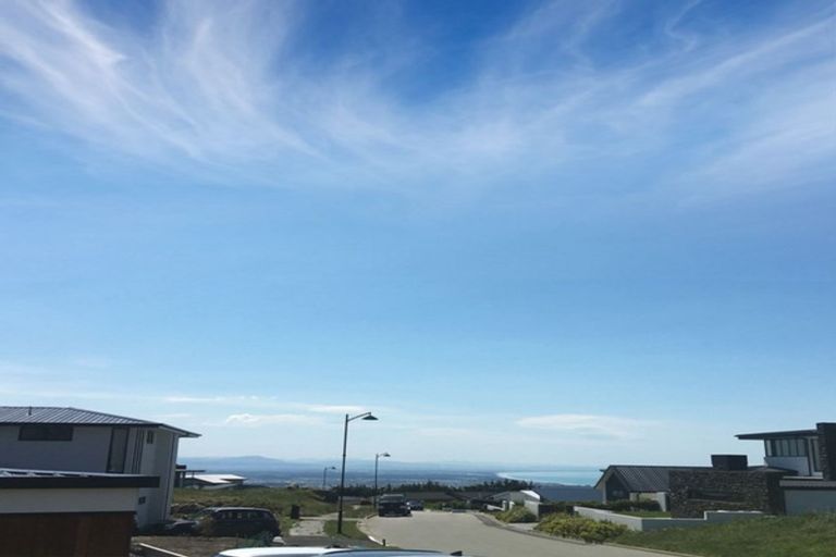 Photo of property in 5 Parkridge Place, Mount Pleasant, Christchurch, 8081