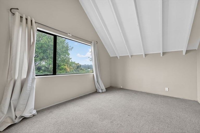 Photo of property in 23/24 Beswick Place, Birkdale, Auckland, 0626