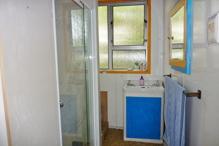 Photo of property in 84 Romilly Street, Westport, 7825