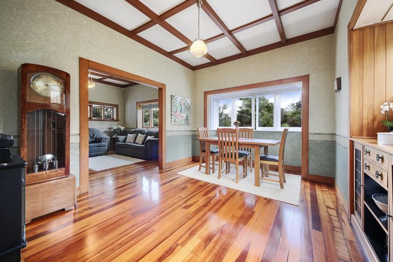 Photo of property in 22 Crows Road, Swanson, Auckland, 0614