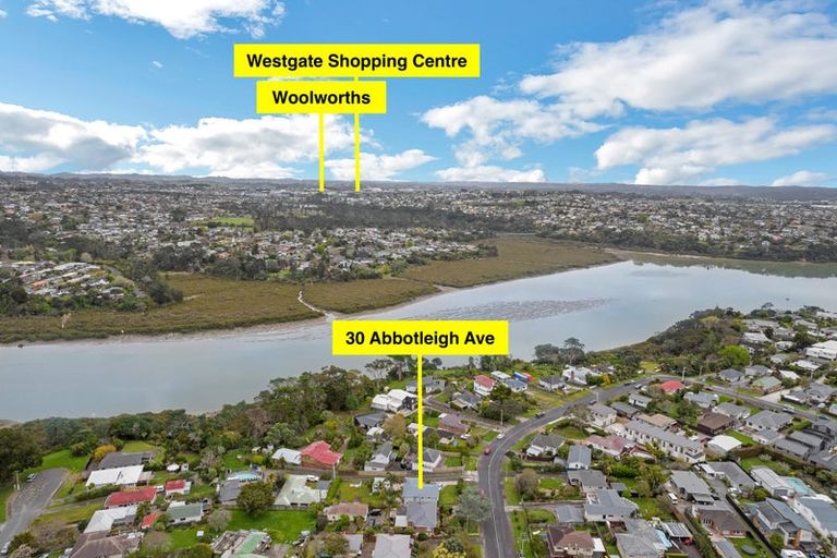 Photo of property in 30 Abbotleigh Avenue, Te Atatu Peninsula, Auckland, 0610