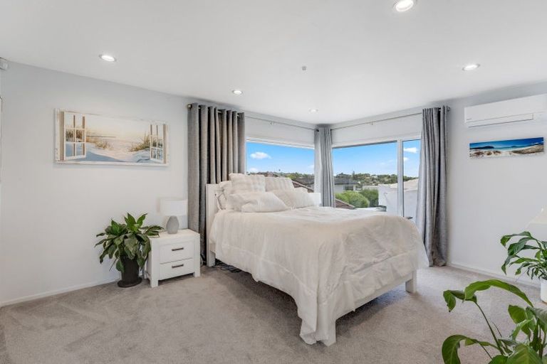 Photo of property in 1/121 Pah Road, Cockle Bay, Auckland, 2014