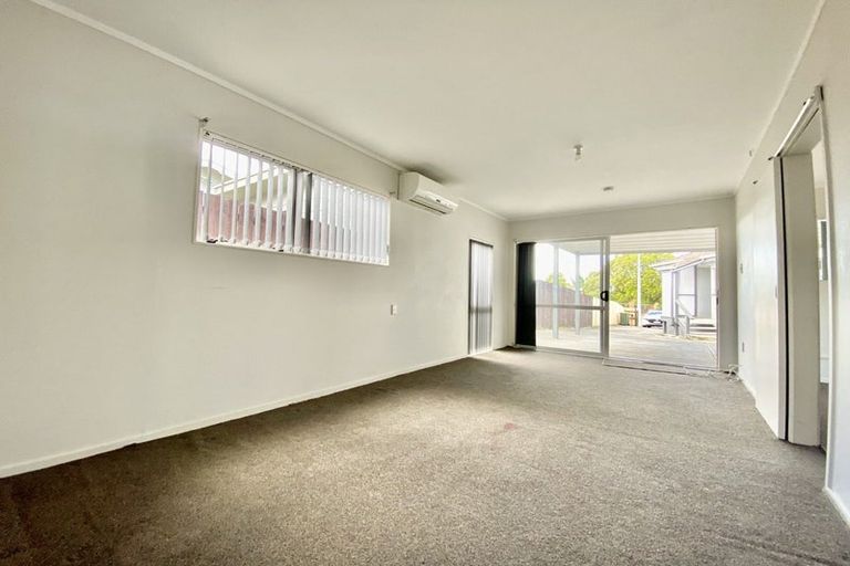 Photo of property in 219 Mahia Road, Wattle Downs, Auckland, 2103
