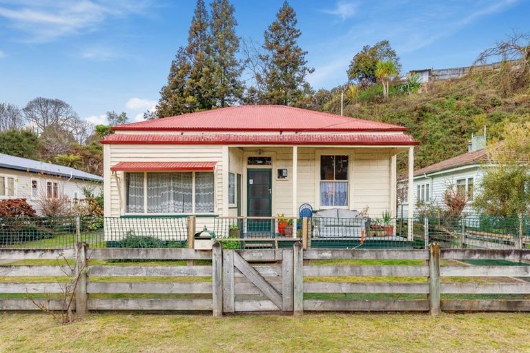 Photo of property in 5 Golf Road, Taumarunui, 3920