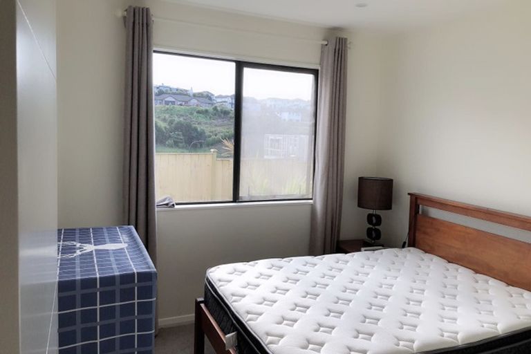 Photo of property in 3 Kahu Close, Orewa, 0931