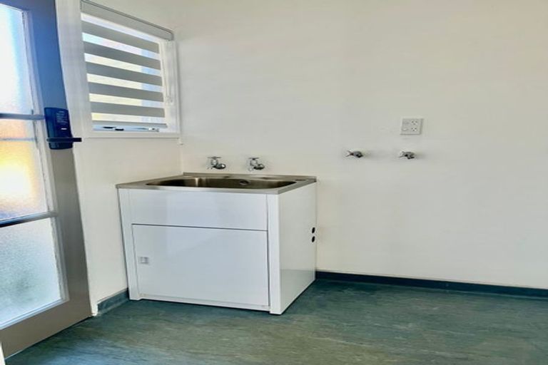 Photo of property in 115 Sutherland Road, Brookfield, Tauranga, 3110