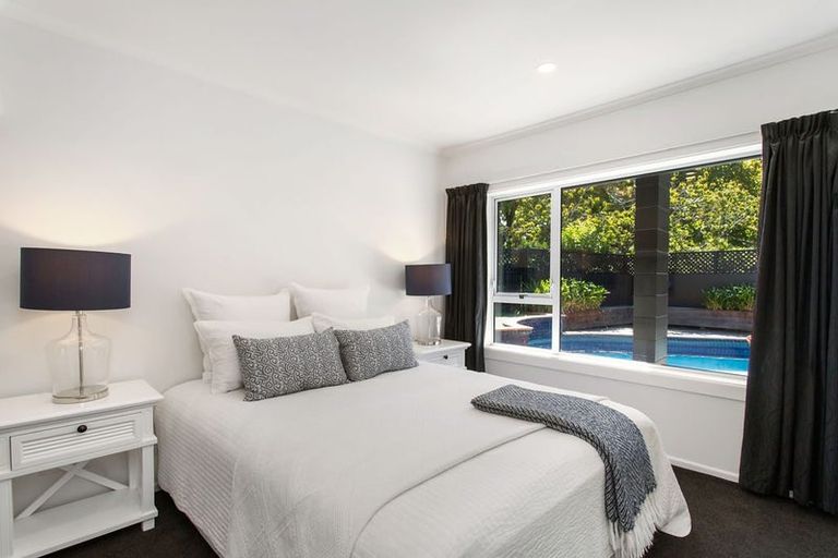 Photo of property in 10 Winslow Street, Burnside, Christchurch, 8053