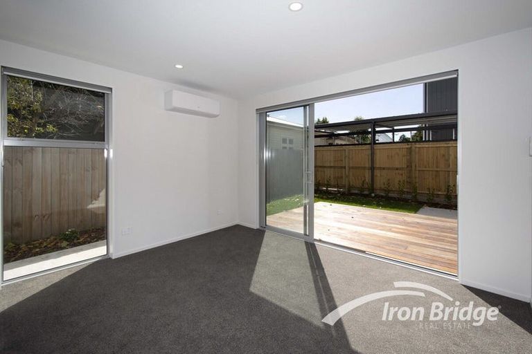 Photo of property in 1/21 Linwood Avenue, Linwood, Christchurch, 8011