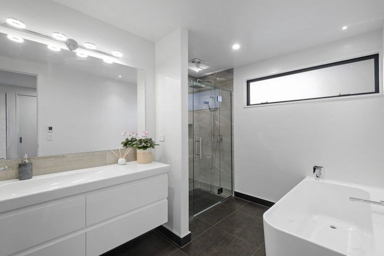 Photo of property in 4 Mersham Drive, Prebbleton, 7604