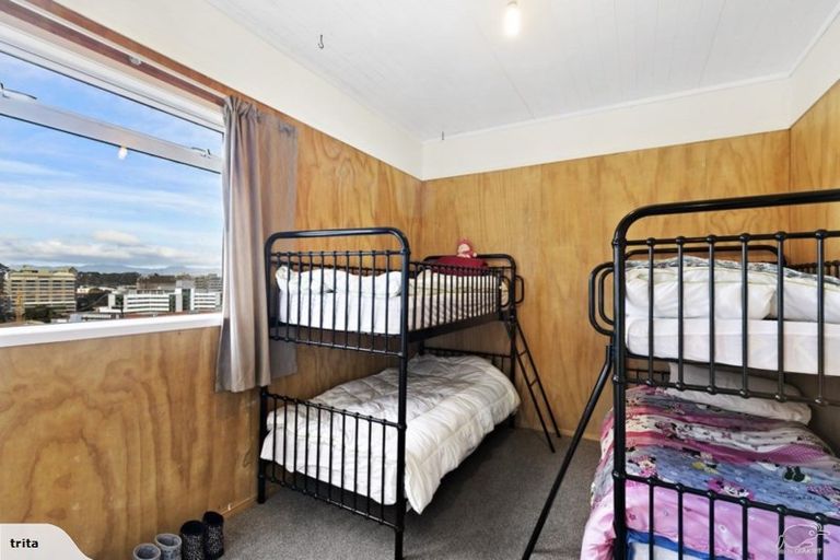 Photo of property in 77 Wright Street, Mount Cook, Wellington, 6021