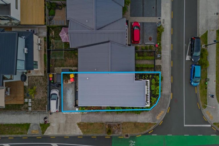 Photo of property in 49 Treloar Crescent, Hobsonville, Auckland, 0616